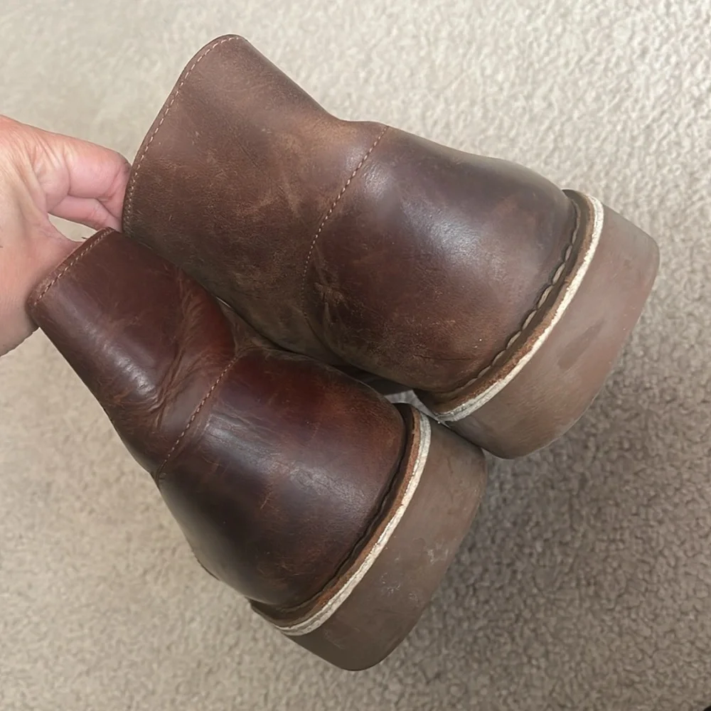 “Clark Collection- Mens Chukka Boots size 13”